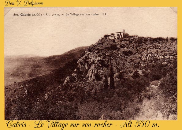 112 - Cabris  -  Le village sur son rocher